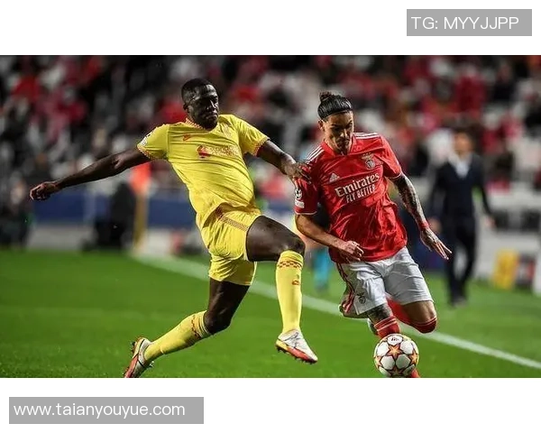 LNG战队强势领跑职业联赛积分榜99分稳居第一位置